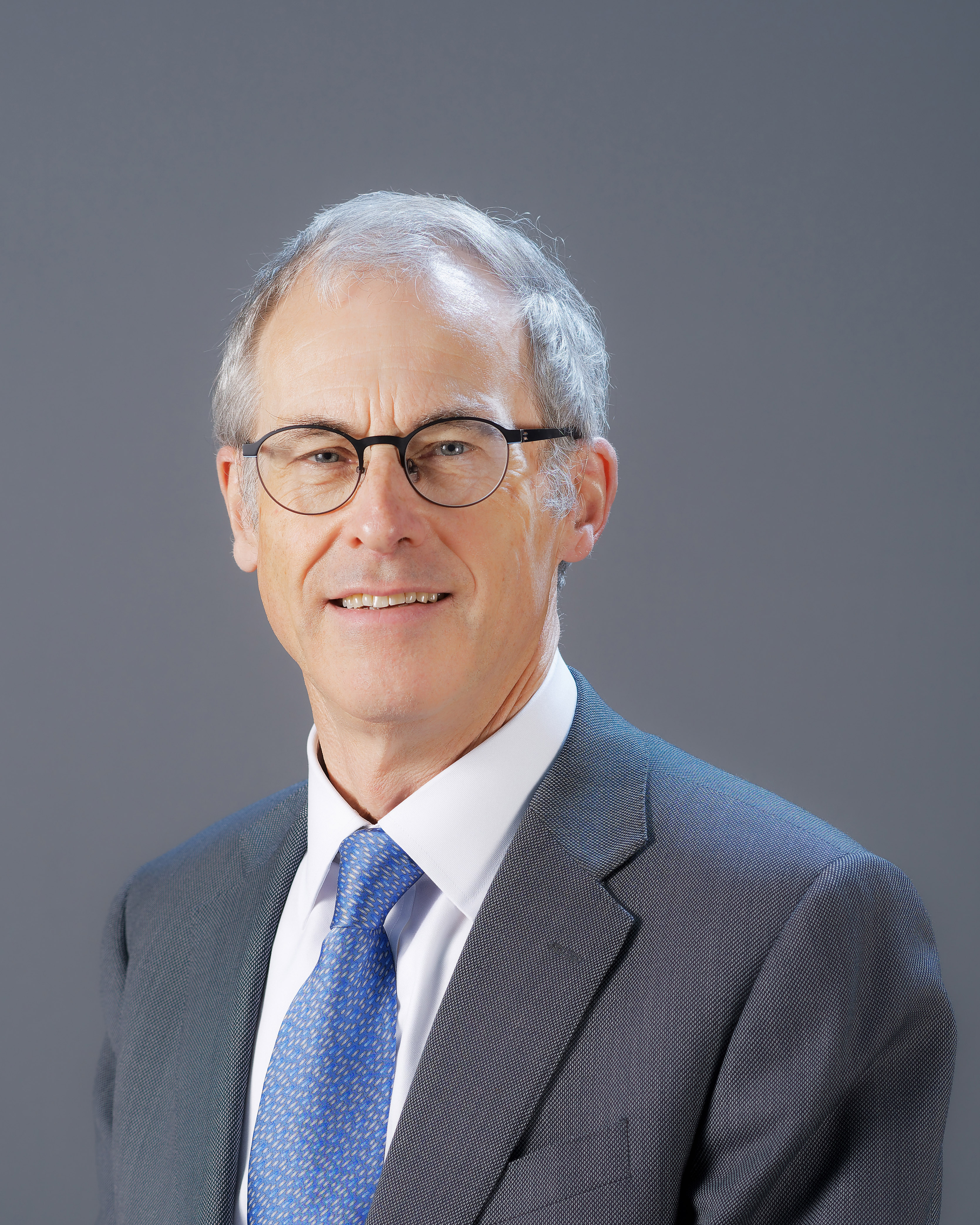 Alastair Lyons CBE headshot