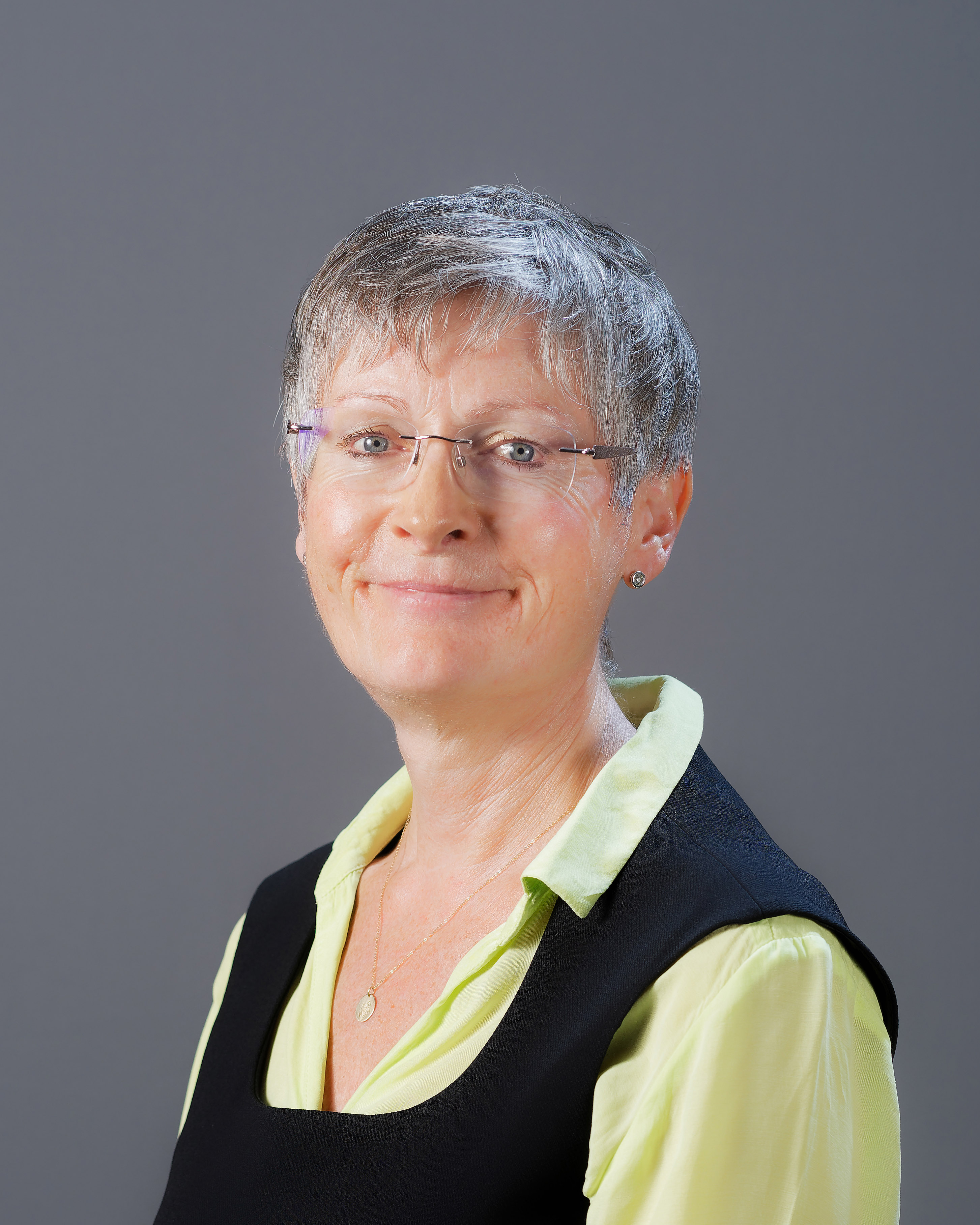 Joanne Kenrick headshot